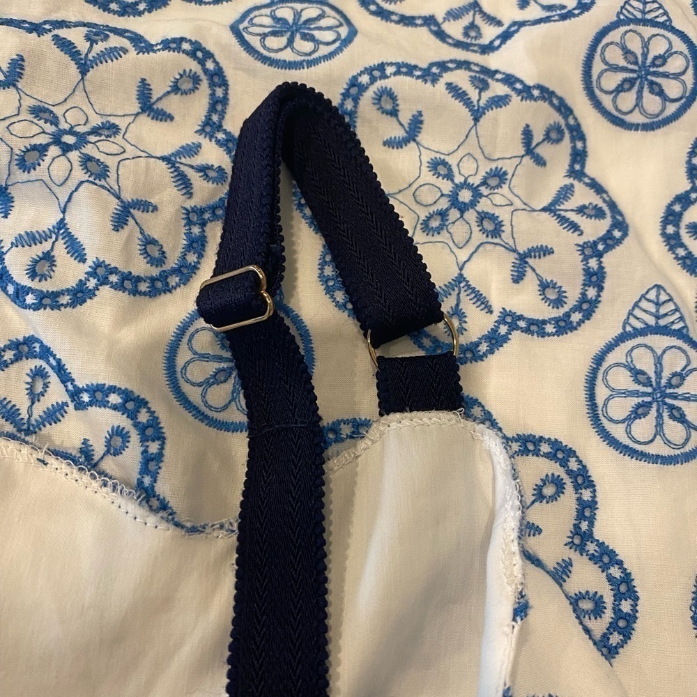 NWT Cartolina Nantucket The Lizzie Embroidered Eyelet Dress
Blue White Size XL - Picture 8 of 11